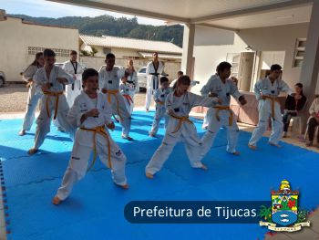 Projeto "Iniciação Taekwondo para a vida" é realizado pela Associação Fugazza de Taekwondo